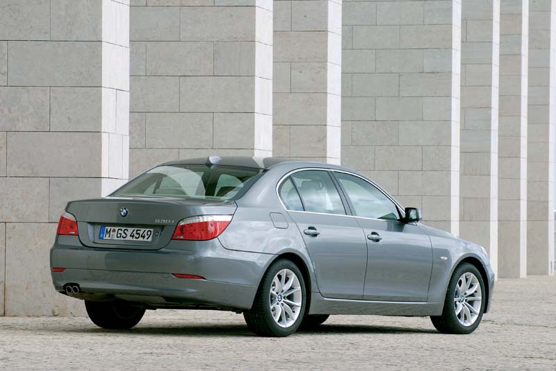 BMW 530i (Modell E60, Facelift) on location
