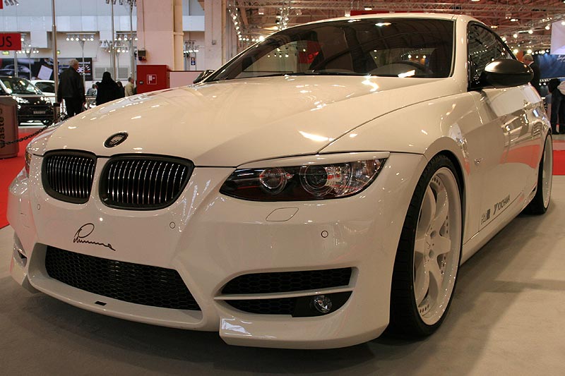 Lumma CLR 350 RS mit Sportlenkrad F1 Carbonleder/ Alcantara f�r 1.800,- Eur