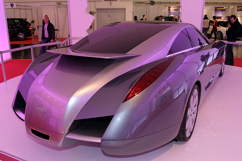 Stola Prototyp, Design ist vom Maybach Exelro inspiriert, der ebenfalls von Stola gebaut wurde