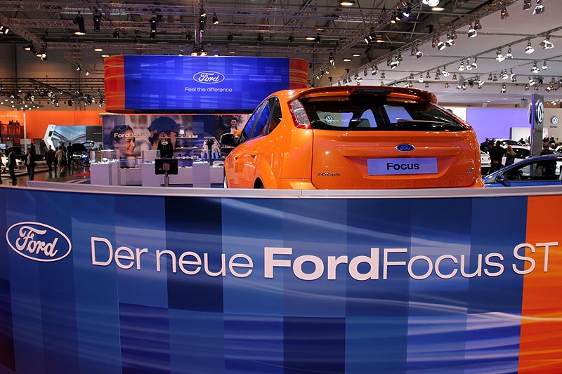 Ford Focus ST mit umfangreicher Serien-Ausstattung und der Ford-Power Startfunktion mit schlsselosem Zugang