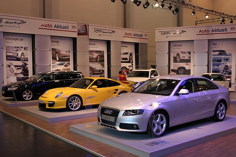 �Auto aktuell�, Beilage der WAZ-Medien-Gruppe mit aktuellen Autos