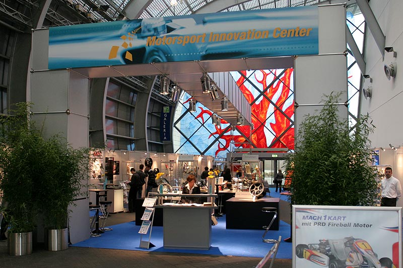 Motorsport Innovation Center in der Galeria auf der Essen Motor Show 2007