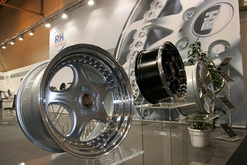 RH Alurad aus Attendorn auf der Essen Motor Show 2007
