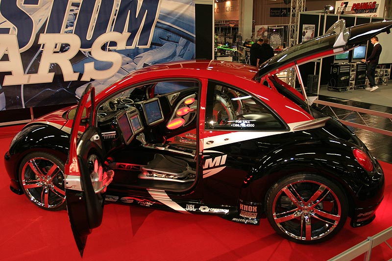 Sound Cars. Tsunami Beetle. Werbefahrzeug, 105 PS-Diesel-Motor, kein Lenkrad, Steuerung �ber Joystick und Touch-Screen