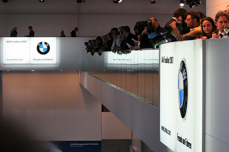 BMW Pressekonferenz auf der IAA 2007: volle Rnge auch auf den billigen Pltzen