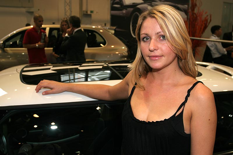 Cars und Girls auf der IAA 2007