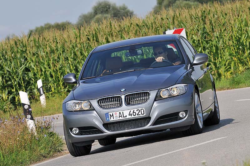 BMW 3er (Modell E90, LCI) on location