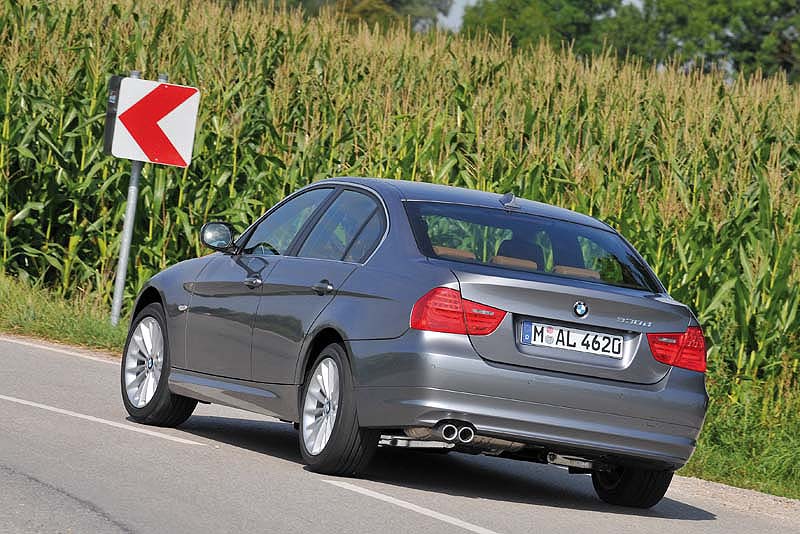 BMW 3er (Modell E90, LCI) on location