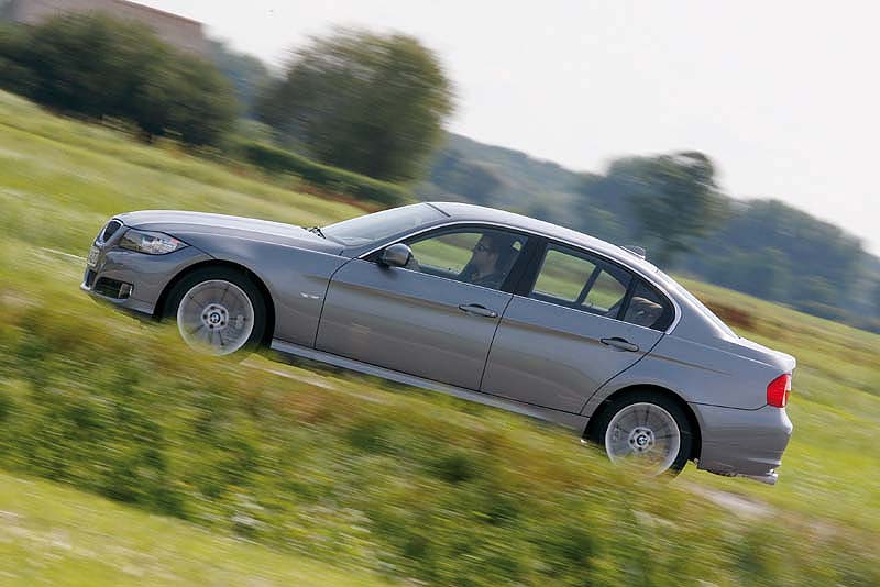 BMW 3er (Modell E90, LCI) on location