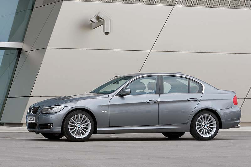 BMW 3er (Modell E90, LCI) on location