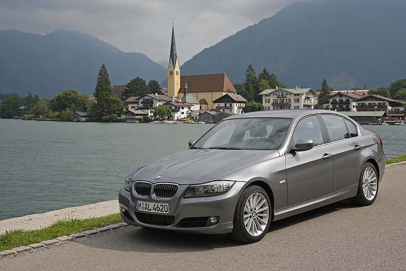 BMW 3er (Modell E90, LCI) on location