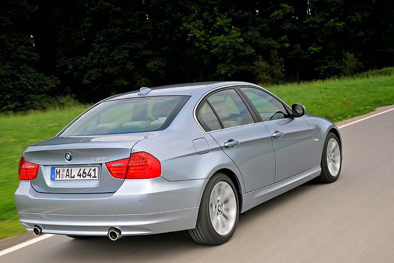 BMW 3er (Modell E90, LCI) on location