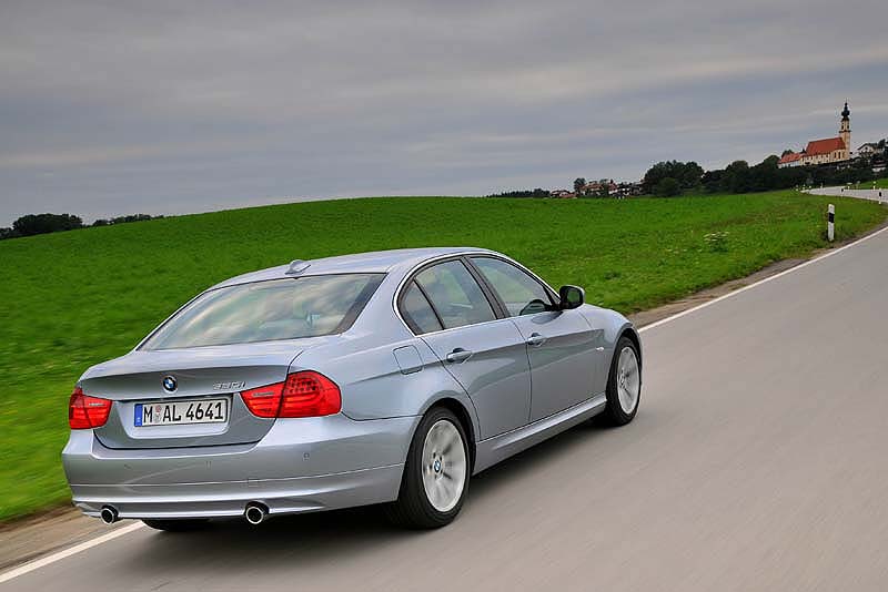 BMW 3er (Modell E90, LCI) on location