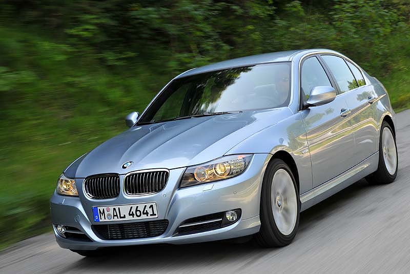 BMW 3er (Modell E90, LCI) on location