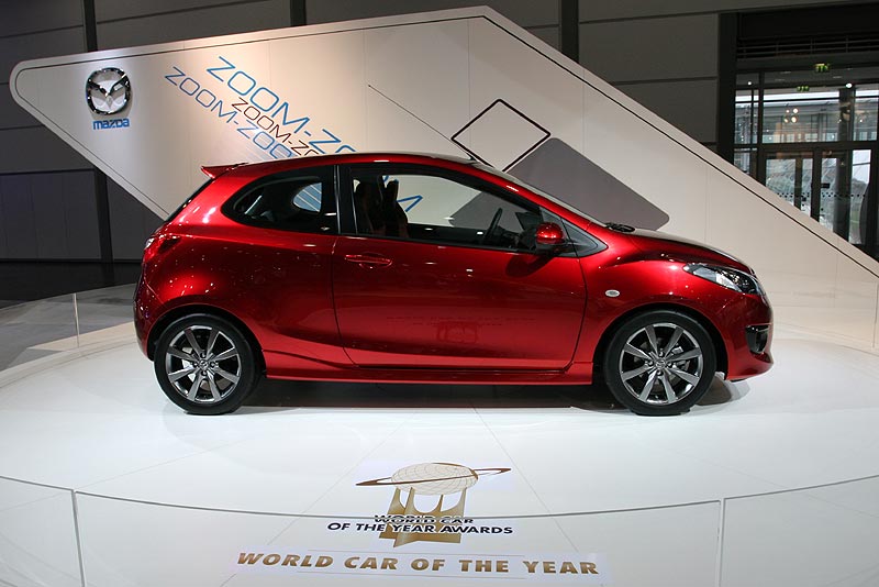 Deutschland-Premiere auf der AMI Leipzig: Mazda2 als Dreit�rer: Mazda2 Sport