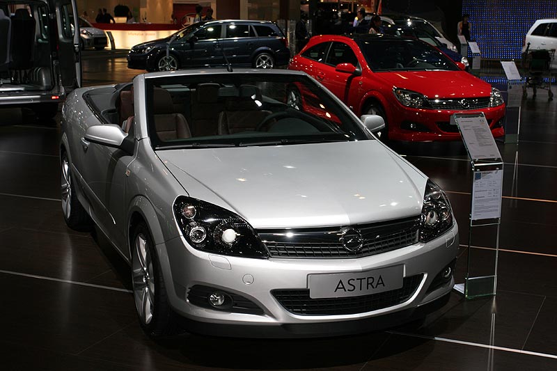 Opel Astra Cabrio, Opel Messe-Stand auf der AMI Leipzig 2008