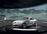 BMW X Coupé in der visuellen Symphonie im BMW Museum