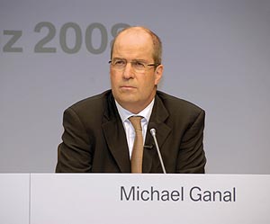Dr. Michael Ganal, Mitglied des Vorstands der BMW AG, Finanzen. BMW Group Bilanzpressekonferenz 2008 