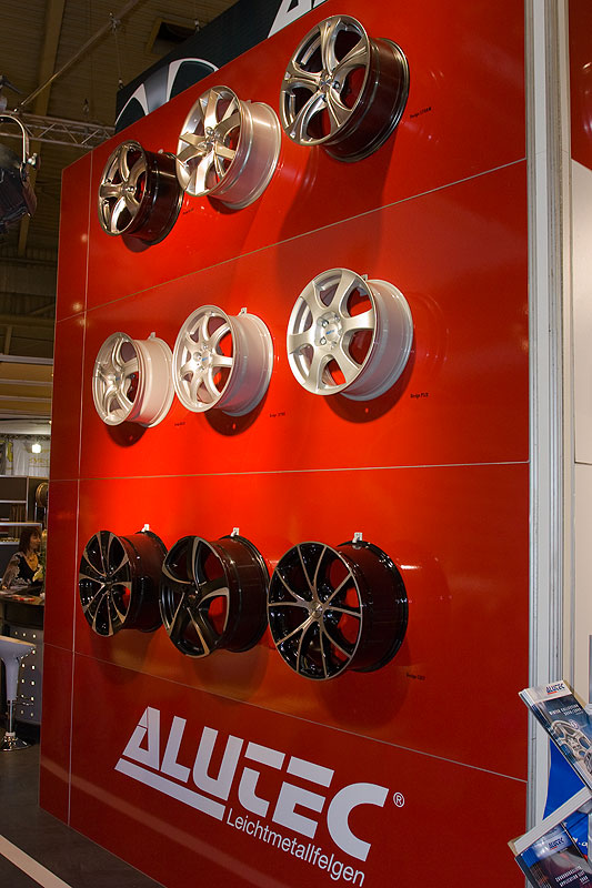 Alufelgen auf dem Stand von Alutec