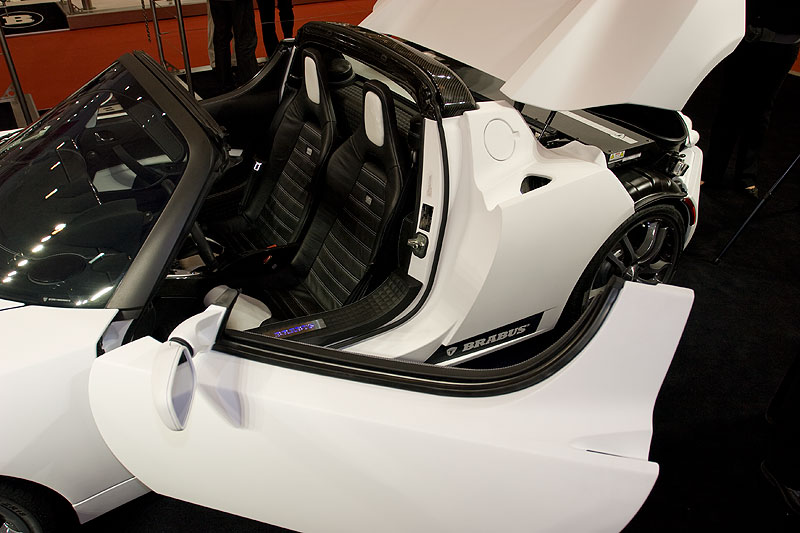 Brabus Tesla Innenraum