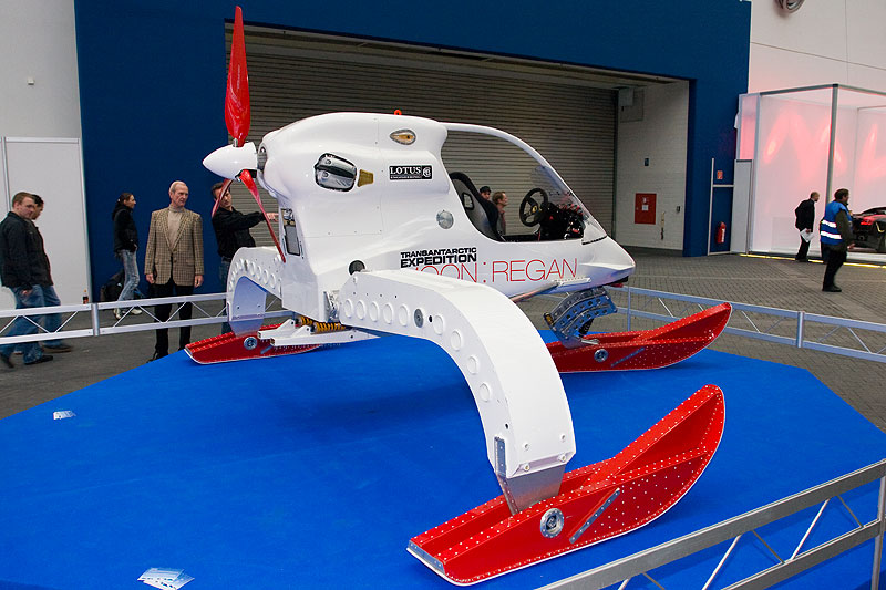 Lotus Engineering in der Galeria