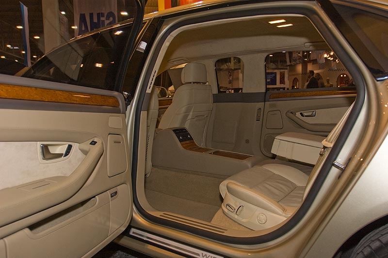 A8 W12 Stretch-Limousine