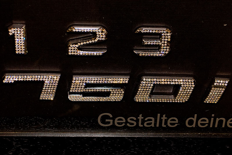 Typschilder aus Edelsteinen zum Nachr�sten