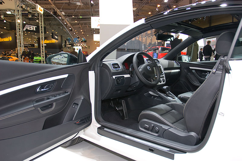 VW Concept EOS White Night