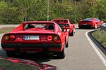 mehrere Ferraris auf dem Weg zum Hockenheimring