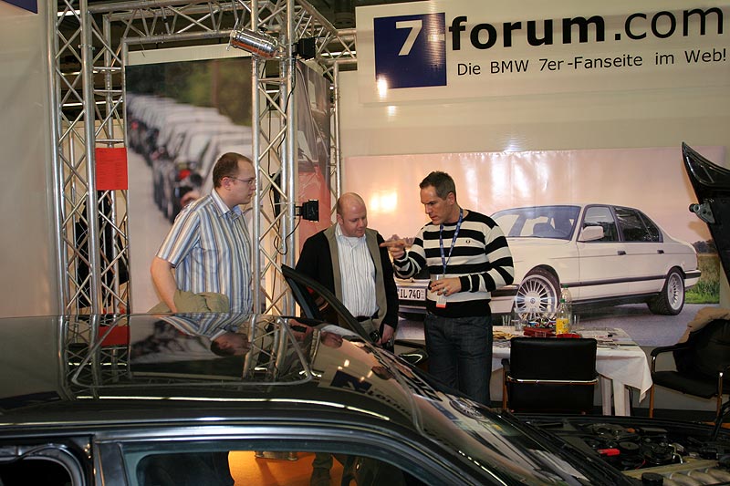 Mick empfing die Forumler drehmeier und dkvt auf dem 7-forum.com Messestand