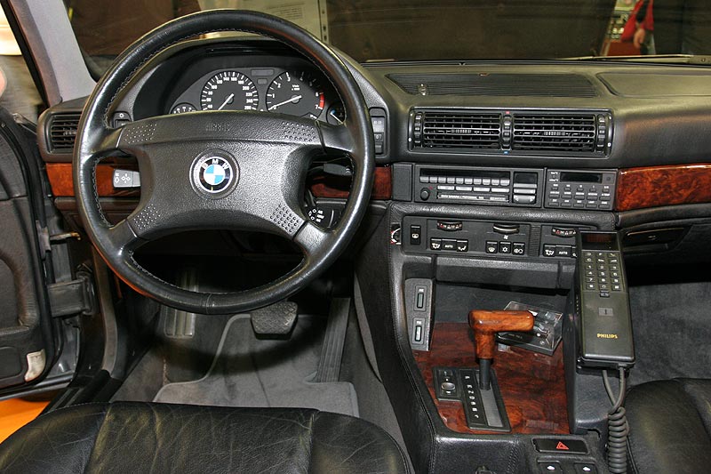 Cockpit im BMW 750iAL Highline