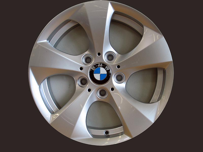 BMW 320d EfficientDynamics Edition / spezielles Rad-Design