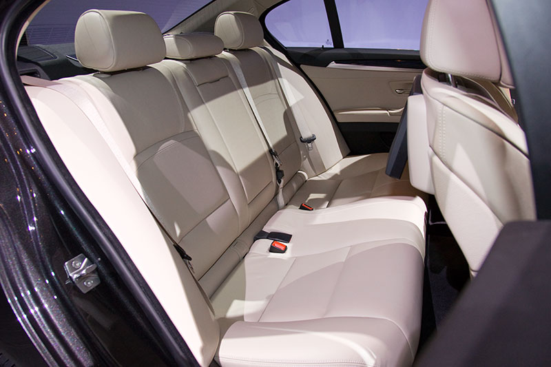 Rckbank im BMW 550i