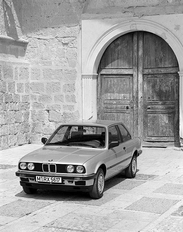 BMW 325e, Frontansicht