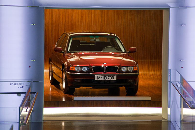 BMW 730d der Modellreihe E38 im BMW Museum M�nchen