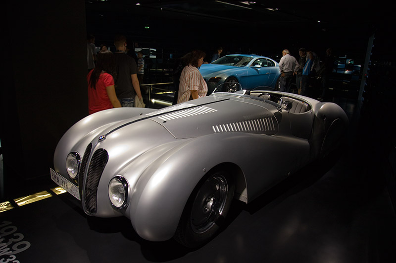 BMW 328 Mille Miglia, Baujahr 1939, St�ckzahl: Unikat, 6-Zyl.-Reihenmotor, Hubraum: 1.971 ccm, 130 PS, 200 km/h