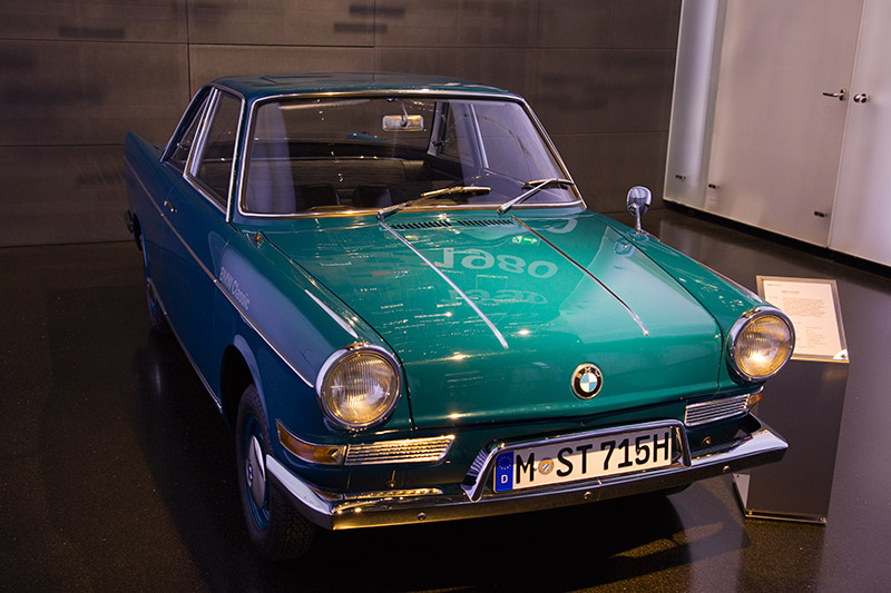 BMW LS Coup�, Baujahr: 1965, St�ckzahl: 1.730, Neupreis: 5.850 DM, 2-Zyl.-Boxermotor, Hubraum: 697 ccm, 40 PS, vmax: 135 km/h