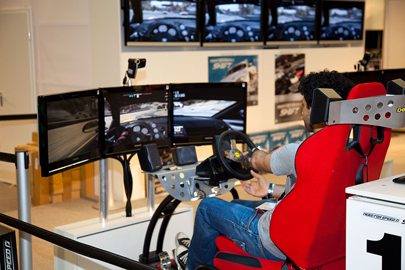 Fahrsimulator im Keller auf der Essen Motor Show