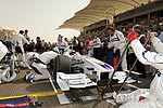 Nick Heidfeld kurz vor Start des F1-Rennens in Bahrain