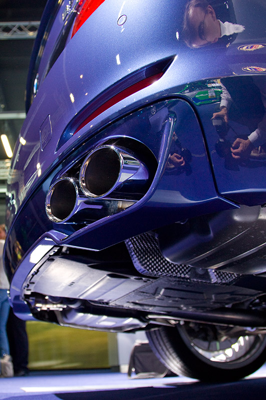 Doppelrohr-Auspuff-Endohre am Alpina B7 Biturbo