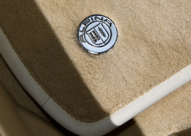 Fu�matten mit Alpina-Emblem