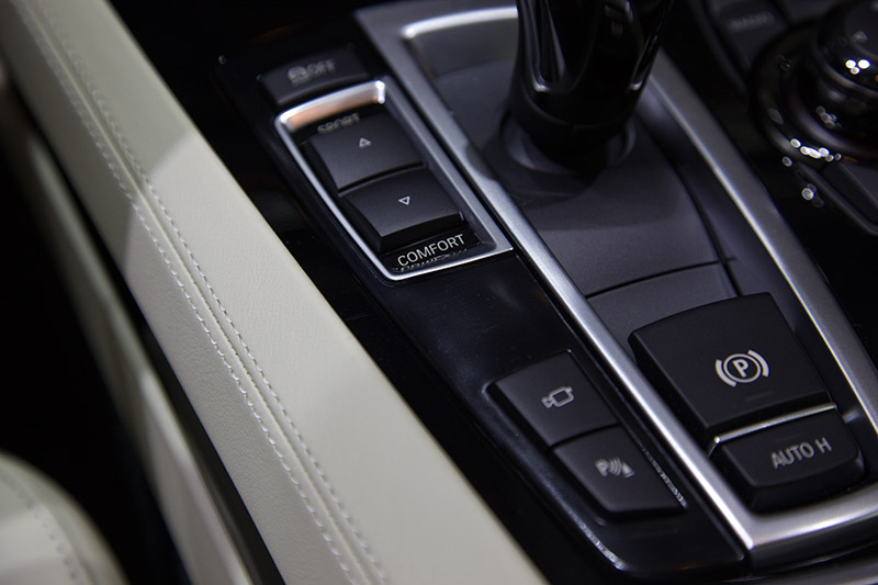 BMW 760Li Individual mit viel Leder, auch an der Mittelkonsole