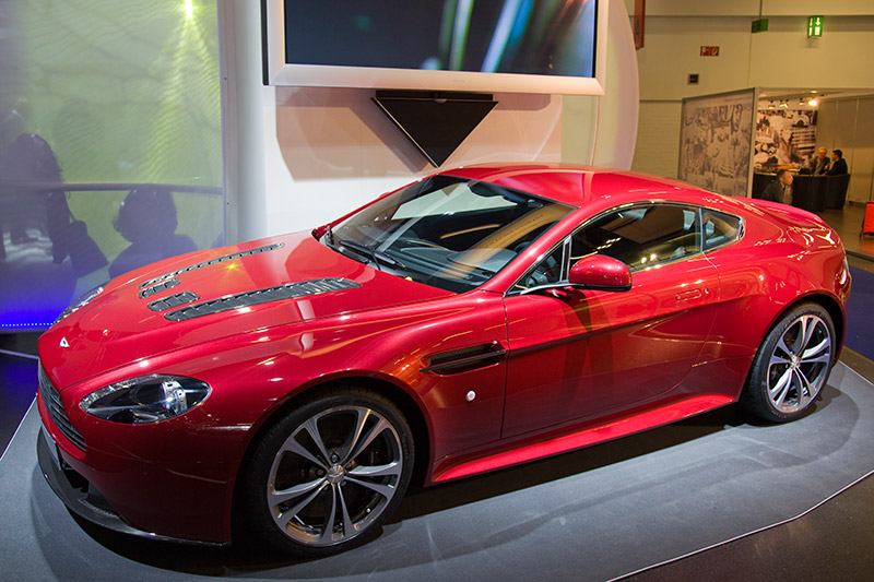 Aston Martin V12 Vantage