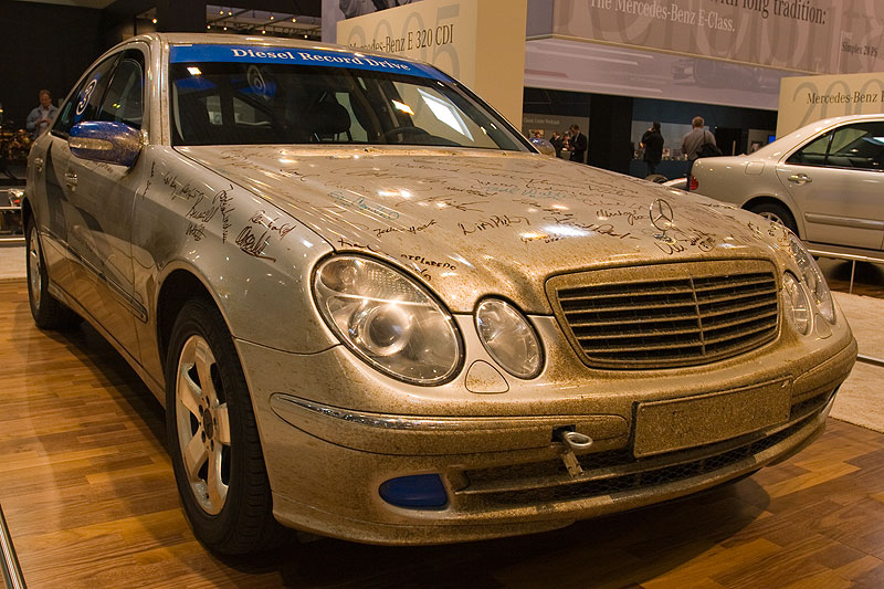 Mercedes E 320 CDI (W211) auf der Techno Classica 2009 in Essen