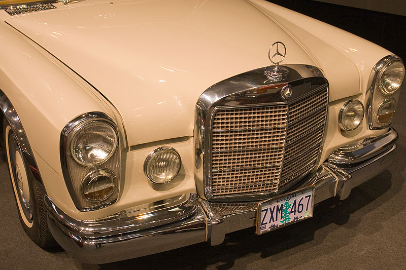 Mercedes 600 auf einem Mercedes Club Stand