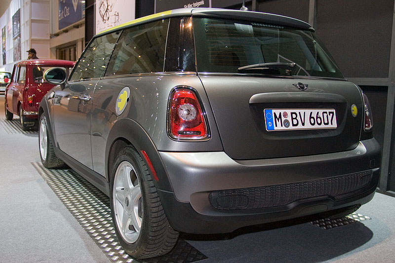 MINI E auf der Techno Classica 2009 in Essen