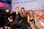 Franziska Knuppe, Paulina Nemcova und Annemarie Warnkross freuen sich ber den neuen BMW Z4 Roadster