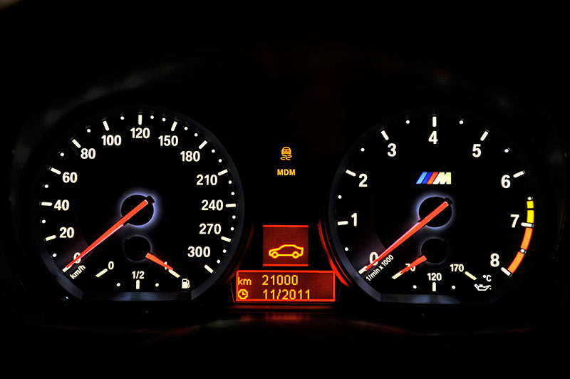 BMW 1er M Coupe, Tachometer