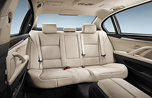 BMW 5er Limousine, Langversion, Fond (Modell F18)