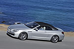 BMW 6er Cabrio (F12), weiterentwickeltes Textilverdeck mit Finnen- Architektur und versenkbarer Glasheckscheibe